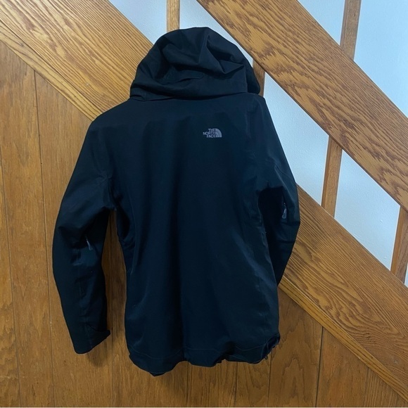 The North Face Dryvent Coat Size Medium - Picture 7 of 9